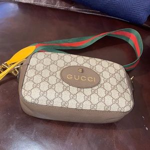 AUTHENTIC Gucci brown crossbody